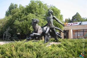 памятник Маугли - Николаев